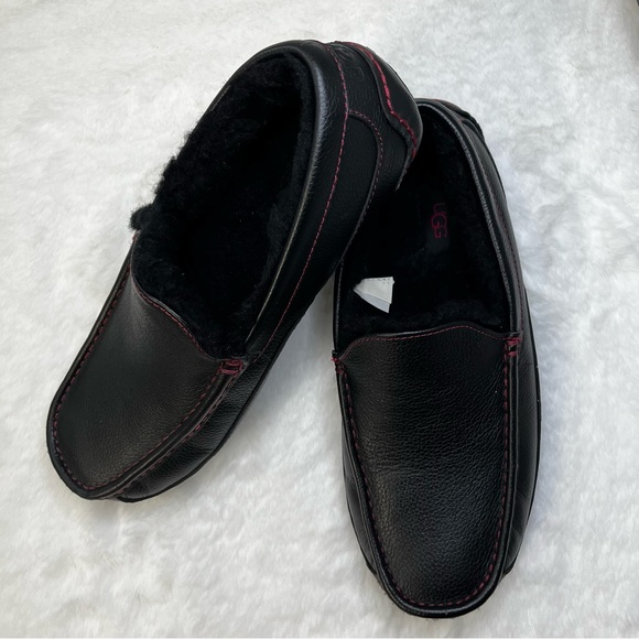 UGG Other - Men’s Ugg Black Slippers
